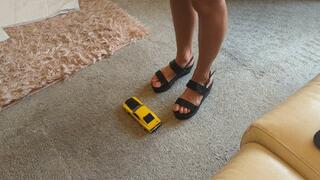 GIANTESS Charn crushes a yellow Ford Boss Mustang in black wedges extra high right view