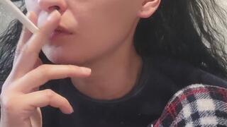 Chainsmoke in mornning at coffe time 14 minutes