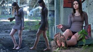Dirty feet smoking barefoot (HD 720p)