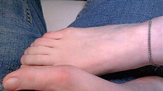 Jackie's Feet Sexy Foot Play and Footsie Tease - 1080 Mobile