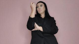 Small slave destroyed by giantess-custom