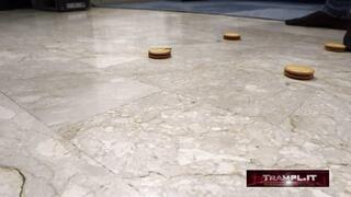 A984 Lady Bea in Food Crush