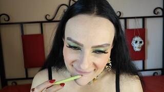 I make super huge lips with lip liner and lipstick and fuck a big dick guy 720 HD