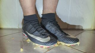 Nike Mercurial crush Cake