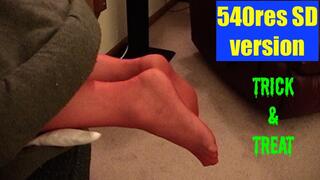 Trick & Treat - special edition with stocking feet 540res SD