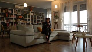 MISTRESS LILY DUPONT : GOLDY'S DOORMAT mobile