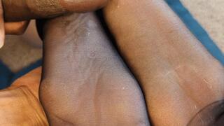 Huge Cum on Nylon Soles (4K)