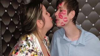 Lipstick gift for fertilization MP4