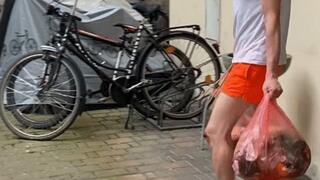 Pegging Queen| Curious neighbours pegging reward