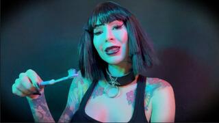 The Gothic Queen's Black Spit : A Tale of Toothpaste and Tooth brushing - POV