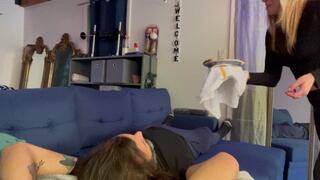 Stepsister Betty Face Farts and smacks!!!