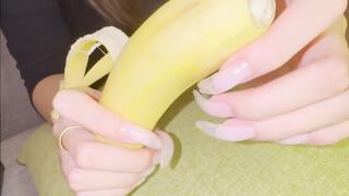 #62 - Natural bare nails jerking banana
