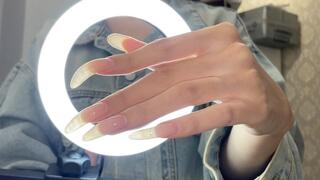 #74 - Slender hands and nails with ring light