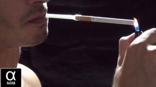 Smoking Newport 100's menthol Blue with glass holder