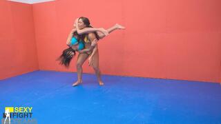 SFD381 Robi vs Sabrina – Staredown, fight and humiliationPT1