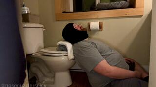 Filling Up My Human Toilet with Loud Mouth Farts