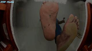 Giant Latina with wide soles FAT SOLE POV CRUSH, GIANTESS - MP4