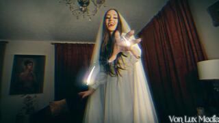 Prey to the Vampire Bride