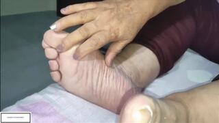 Mila1_Fox and Mom Both got itchy athletes foot