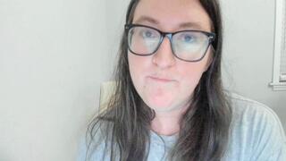 clean the cum out of my pussy and make me squirt