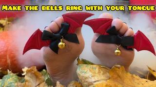 Mice Love Mommy's Feet