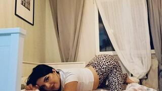 farting in 3 different pants ( leggings and jeans fart )