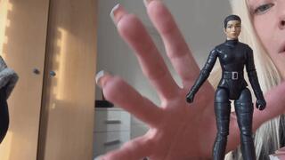 Big hands of a giantess CUSTOM WMV