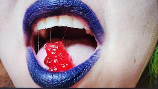 Gummy Bear meets a GIANT and gets in her mouth