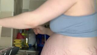 MastersLBS pregnant washing the dishes custom - 3rd pregnancy