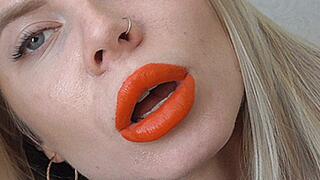 Sweet red lips! MP4