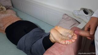 Hotel Waitress and Sticky Feet (4K Version)