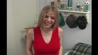 Joe Peeper Gets A Blowjob From Anita! (mp4)