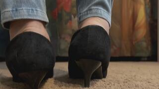 POSING WRINKLED SOLES