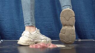 18 yo college girl in very dirty sneakers tramples my floor-face (part 1 of 2), flo250x 1080p