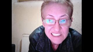 tits and face smoker playing 3k