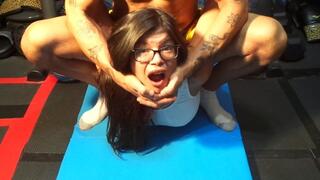 SEXY NERDY MILF VS PORNSTAR CHAMPION IN INTERGENDER CAMEL CLUTCH WRESTLING HOLD MATCH BLOWJOB & SEX