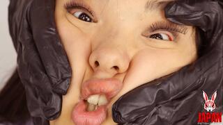 Suzu’s Adorable Facial Fun: Silly, Beautiful Expressions While She Eats!