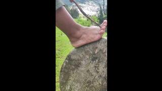 Dirtyblackhot itches feet and toes with stick
