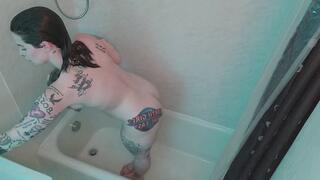 Frint Row Seat While I Get Wet