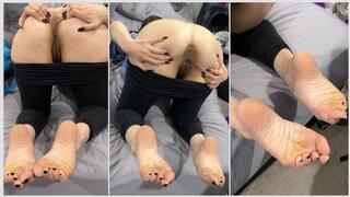 Spread your asshole and let me cum on your feet! Vol 1 (Part 1 of 2)