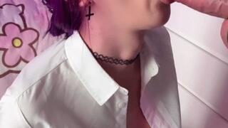 trans secretary throatfucked by her boss and gets big facial