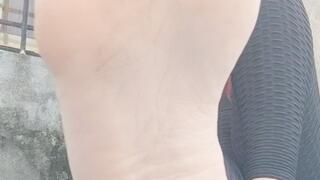 I show you my feet very closely