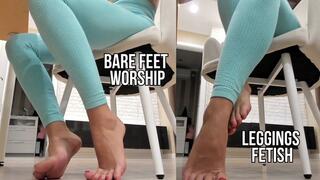 Bare feet worship in leggings - live stream