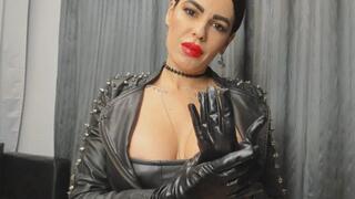 Countess Olivia's Dominant Smoke Play