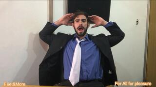Clock stopping 5-Maximo is looking for a job