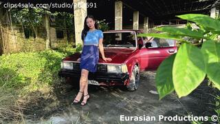 194 - Tenna revving old Corolla DX