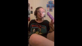 lazy girl masturbation