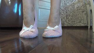 Cute pink ballet slippers TP