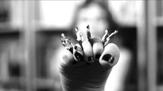 Bia Roman Is The Boss: Today You Will Be The Foot Goddess's Toy