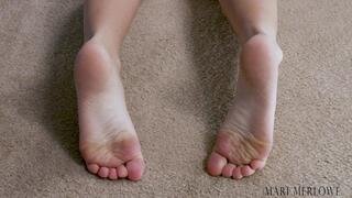 Soles Fetish Toe Wiggle